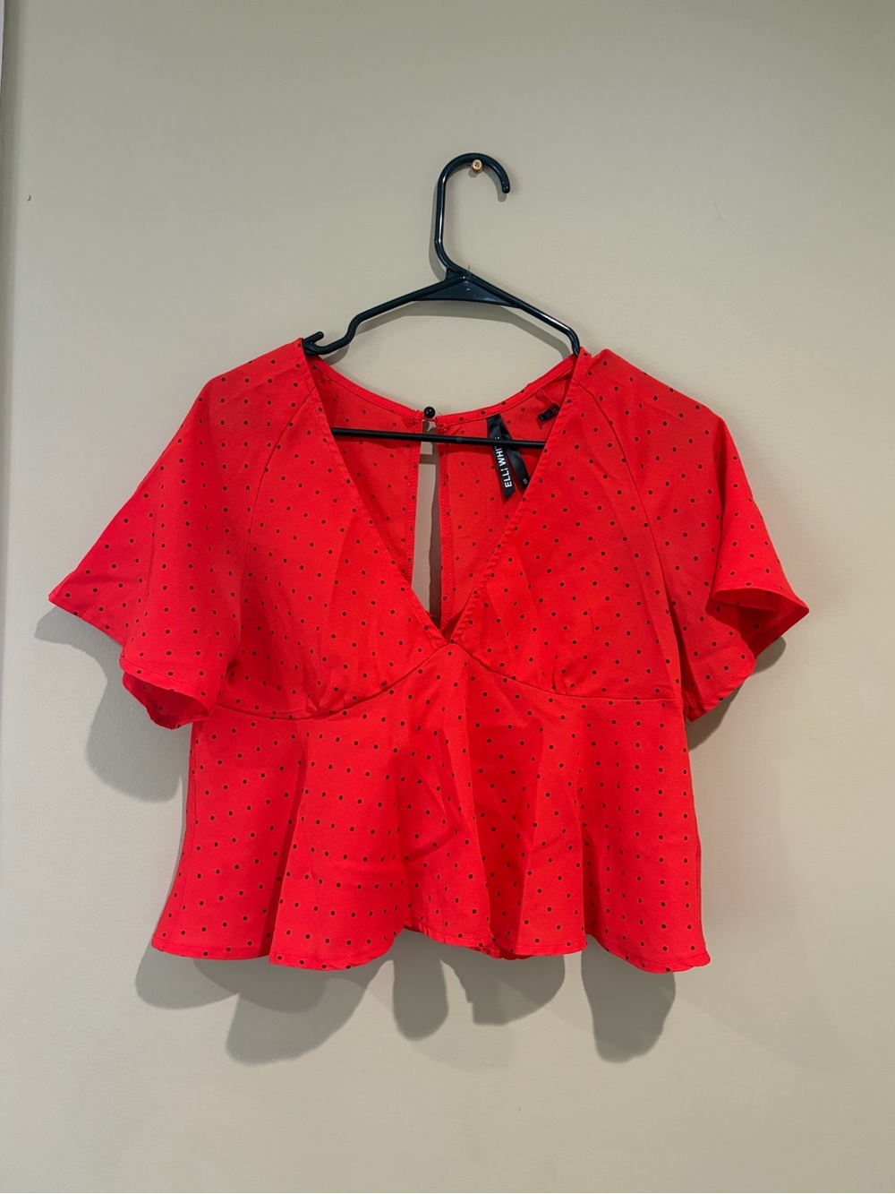 Red Polka Dot Flutter Sleeve Women’s Top elli white Size small good condition